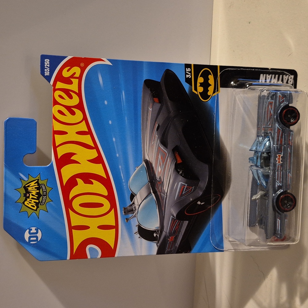 B24 Hot Wheels TV Series Batmobile gray with shipping protector